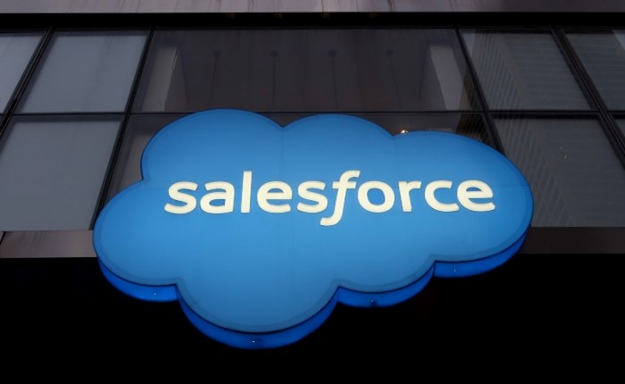 Salesforce: Η έρευνα «State of the AI Connected Customer» για τις σχέσεις καταναλωτών-AI