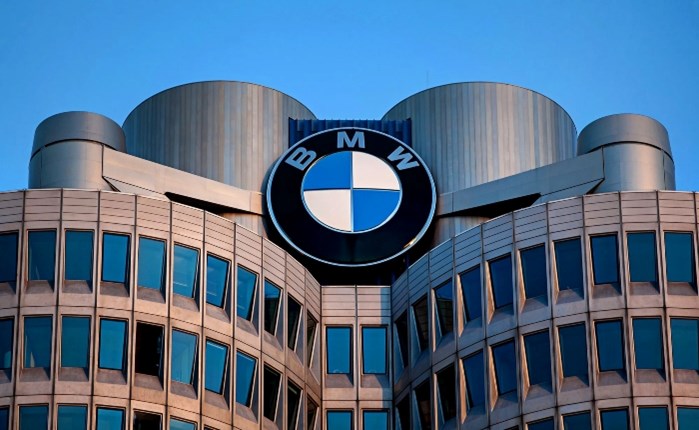 BMW: Προχωρά σε media spec